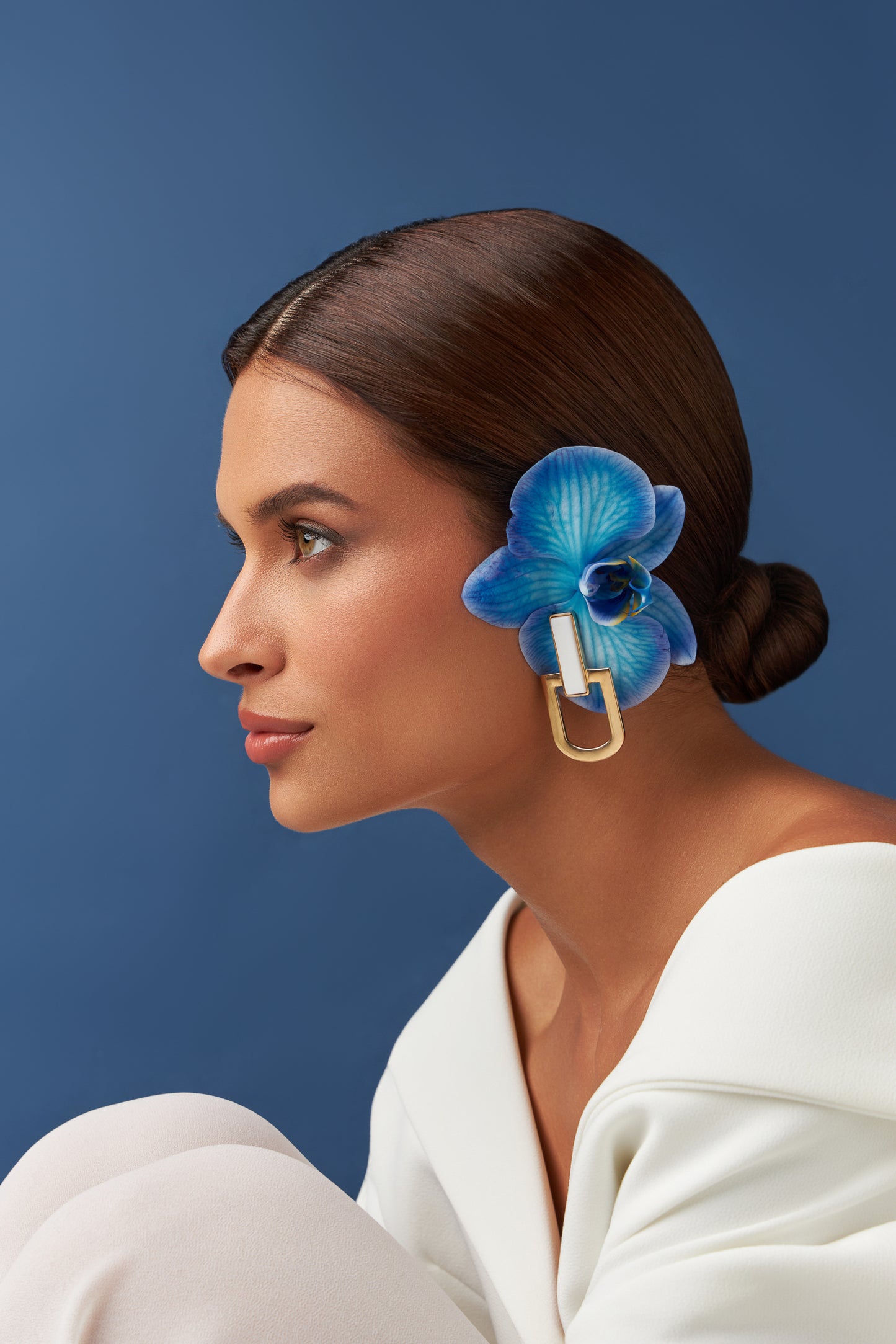 Brinco Elos - Porcelana Branca | Semijoia Banhada a Ouro 18K