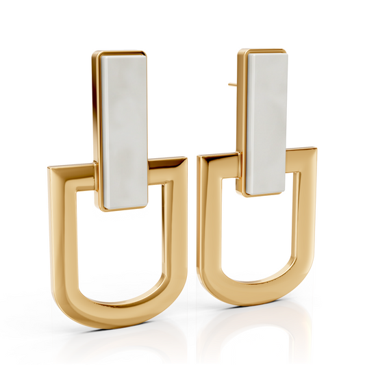 Brinco Elos com Porcelana Branca banhado a ouro 18k – semijoia artesanal delicada feminina – Coleção Elos Aimer Joias