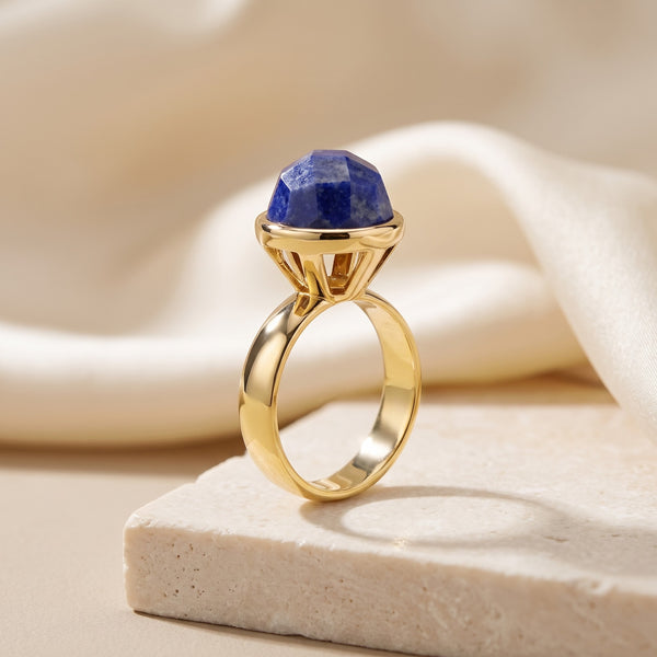 Anel Classic - Feldspato Azul Anil, banhado a ouro 18k