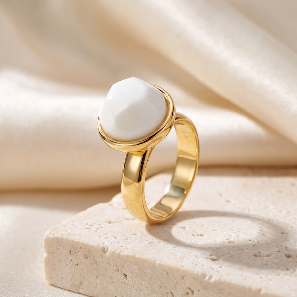 Anel Classic - Porcelana, banhado a ouro 18k
