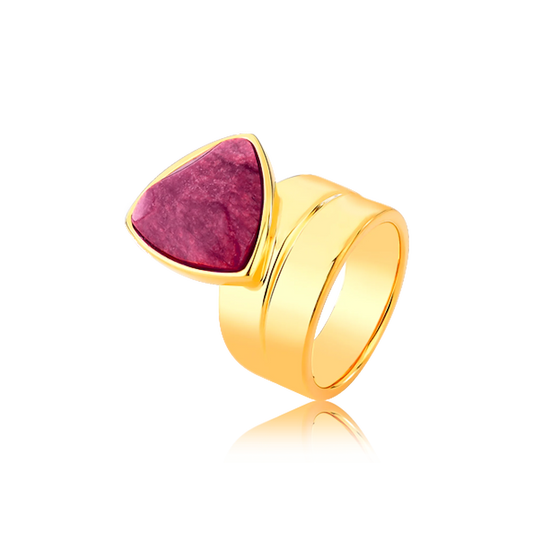 Use o Anel Equilíbrio com Feldspato Rosa Pink em Banho de Ouro 18K para atrair sucesso no amor e promover a harmonia nas suas relações. 
