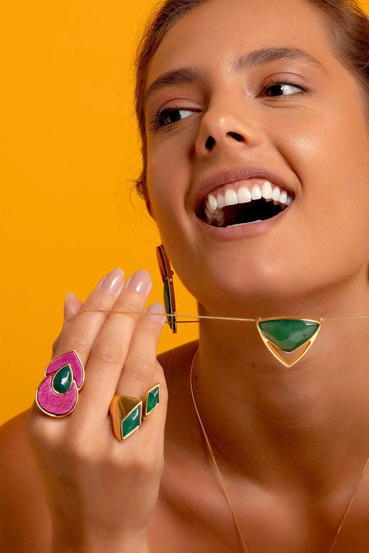 Anel Flor de Lótus - Ágata Verde e Feldspato Rosa Pink detalhe — Ouro 18K | Aimer Joias