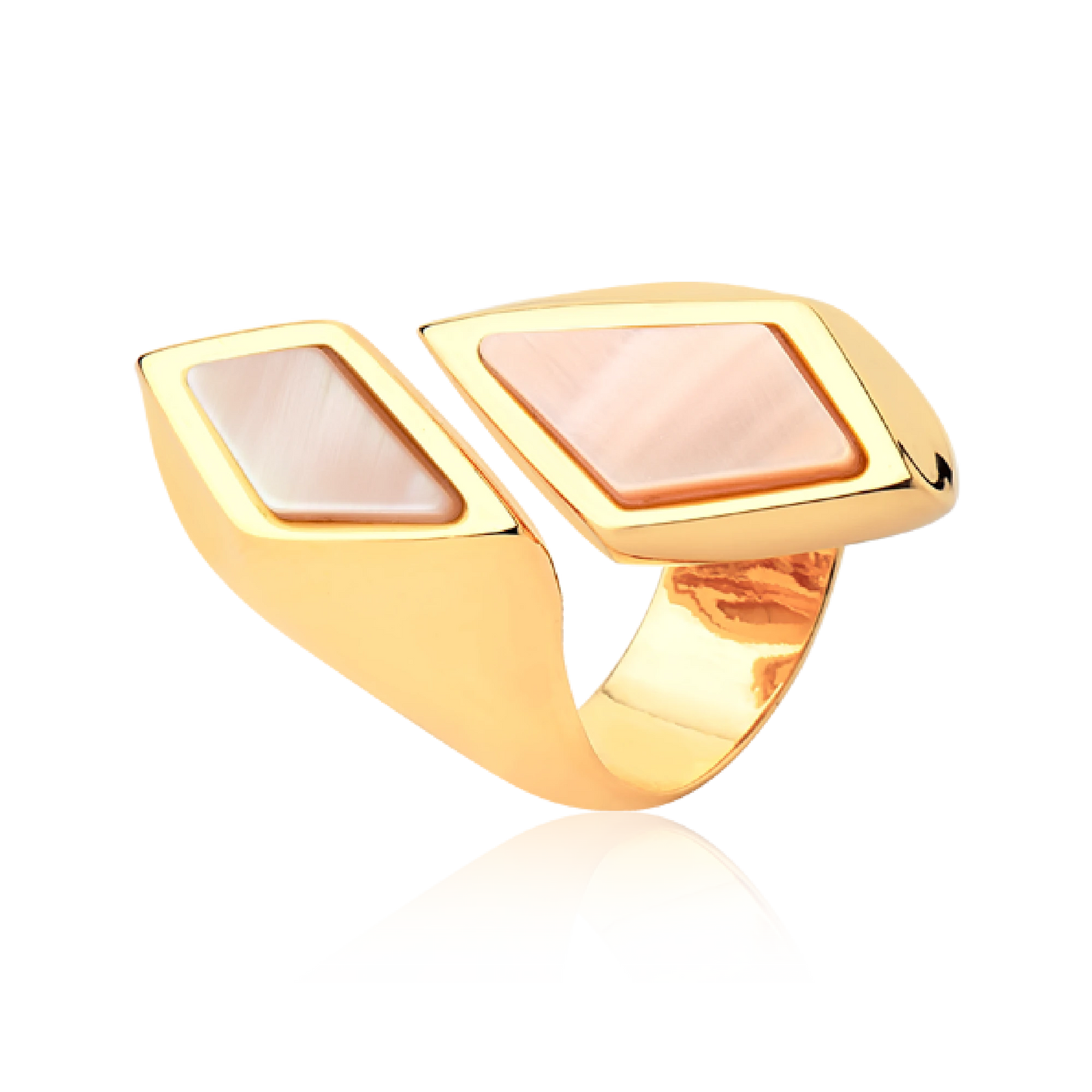 O Anel Jasmim com Madrepérola tem um belo Banho de Ouro 18K. Inspirado na flor Jasmim, o anel une a estética geométrica e moderna. O brilho iridescente e suave da Madrepérola é lindamente emoldurado pelo luxo do Ouro 18K, realçando o design único e a elegância atemporal da peça.
